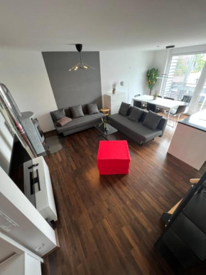 Penthouse-Wohnung - Balkon - Dachterrasse - Zentrum